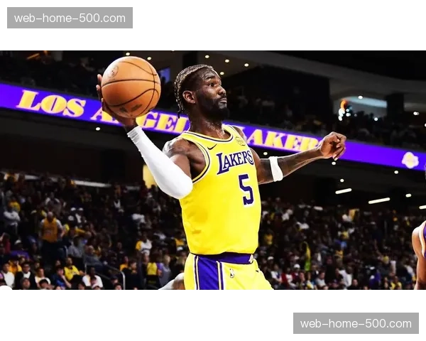 八村塁三分命中率42.2% 成湖人空间型锋线重要拼图 八村塁三分命中率42.2% 成湖人空间型锋线重要拼图