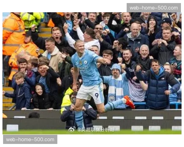 曼城防守组织纪律严明，迪亚斯领衔后防完成零封